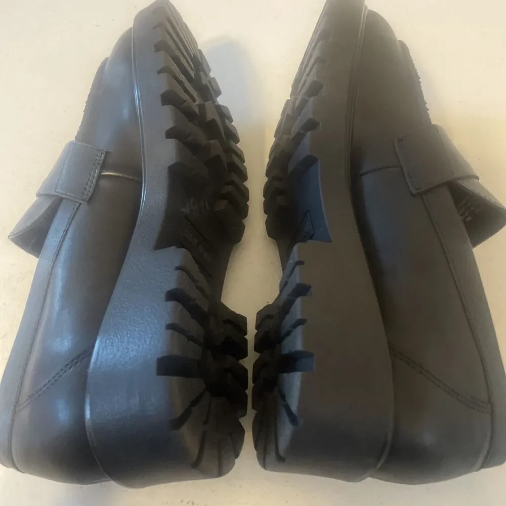 Women's black Penny Loafers Shoes Steve Madden 9M Lotto 1.5”heel
